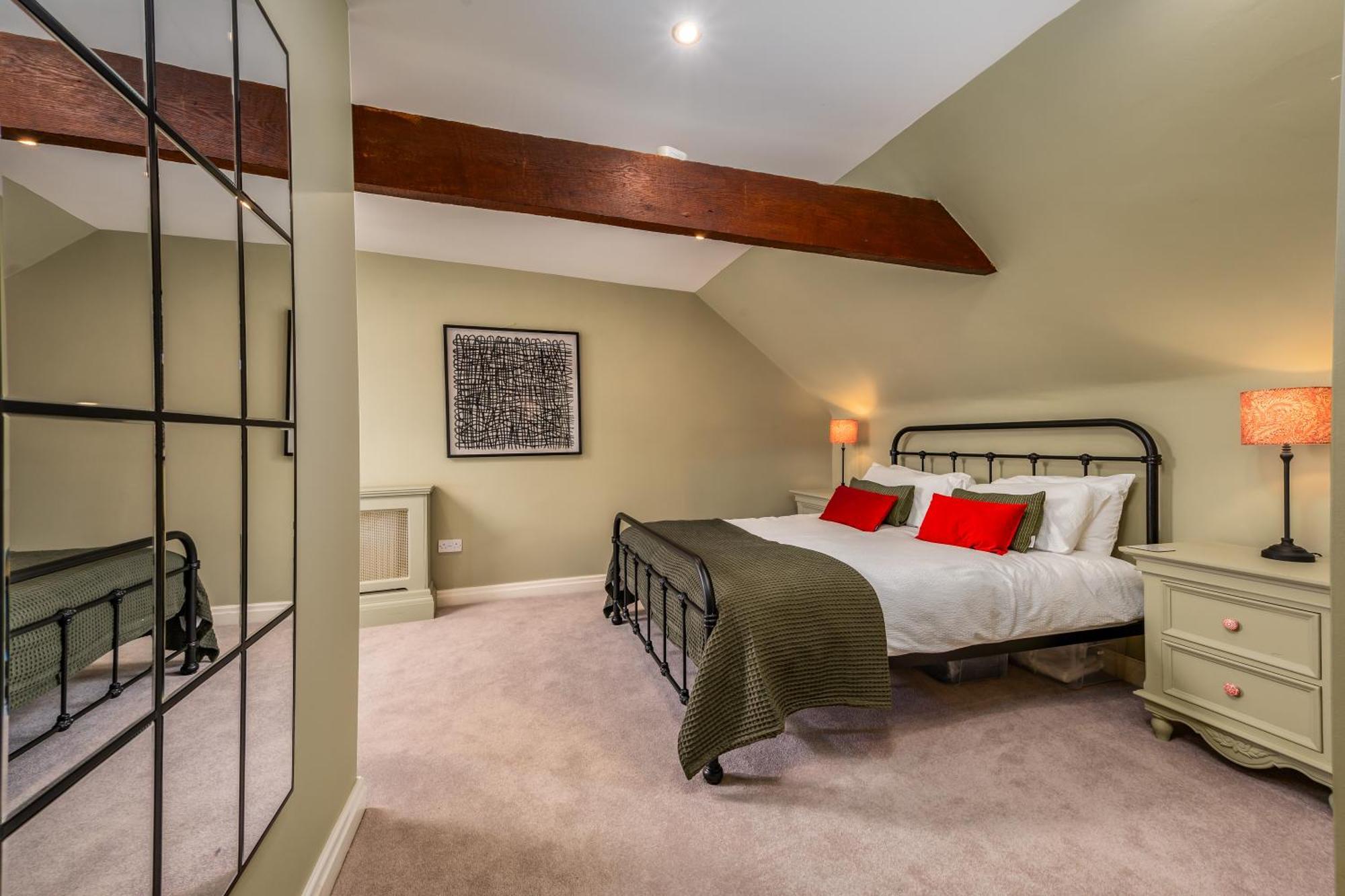 Stylish Central 6 Bedroom Converted Granary ستامفورد المظهر الخارجي الصورة